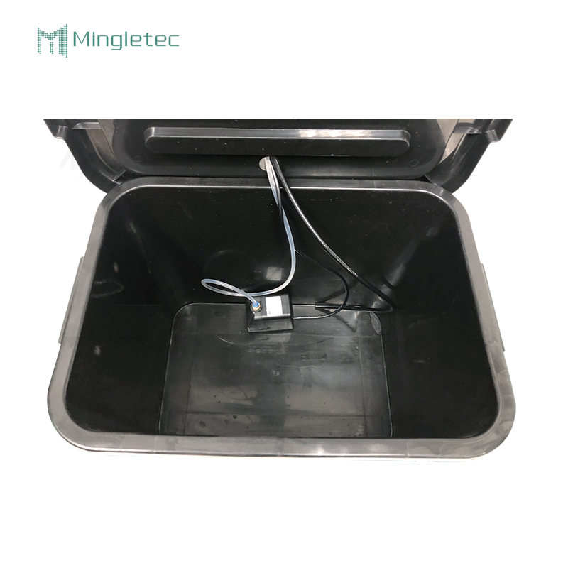 Tanque de agua cuadrado de 42L.